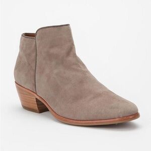 Sam Edelman Women's Petty Boot Size 8.5 Block Heel Taupe Tan Suede Bootie